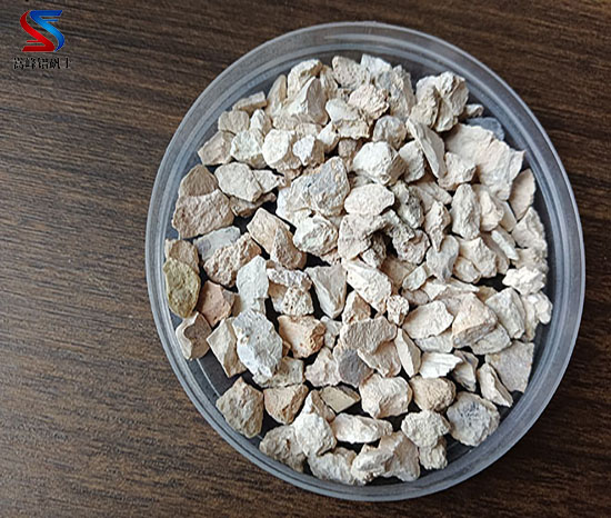 鋁土礦：多領域應用的焊接劑